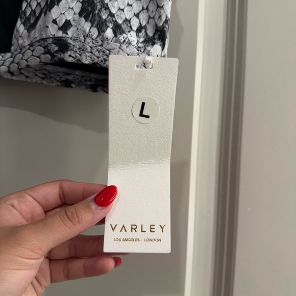 SOLD - NWT Varley Black and White Sorts Bra - Picture 4 of 5